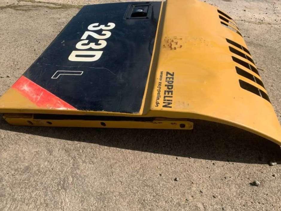 Caterpillar 323D Left Rear door Photo 2