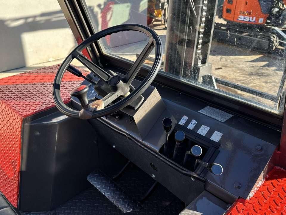 Manitou MB60H 4X2 Photo 10