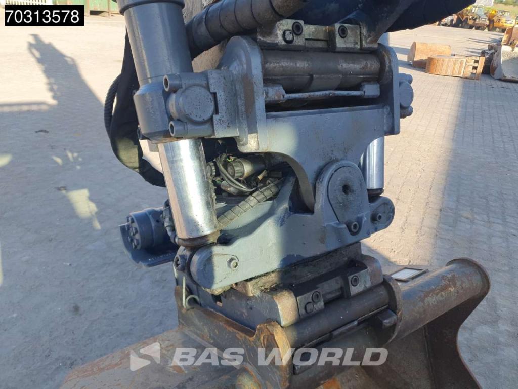 Takeuchi TB295 W Photo 15