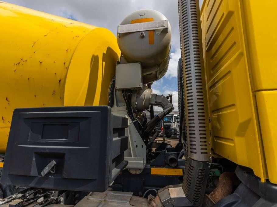 Volvo FM 370 - LIEBHERR 10m3 Photo 13