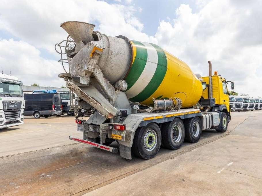 Volvo FM 370 - LIEBHERR 10m3 Photo 5