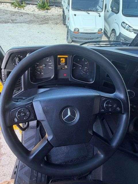 Mercedes-Benz Actros 1842 Photo 9