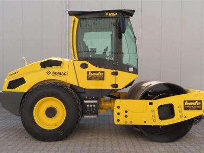 Bomag BW177 D-5 PL sold by Bove Verhuur & Verkoop