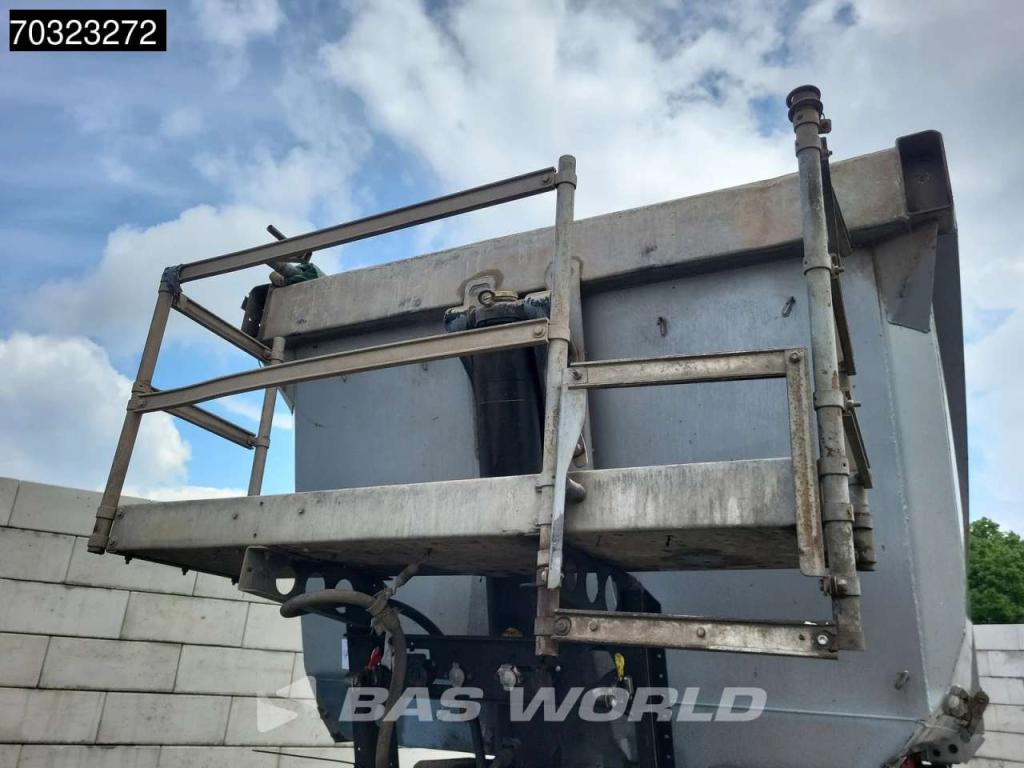 Schmitz SKI 24 3 axles Lift Axle Photo 7