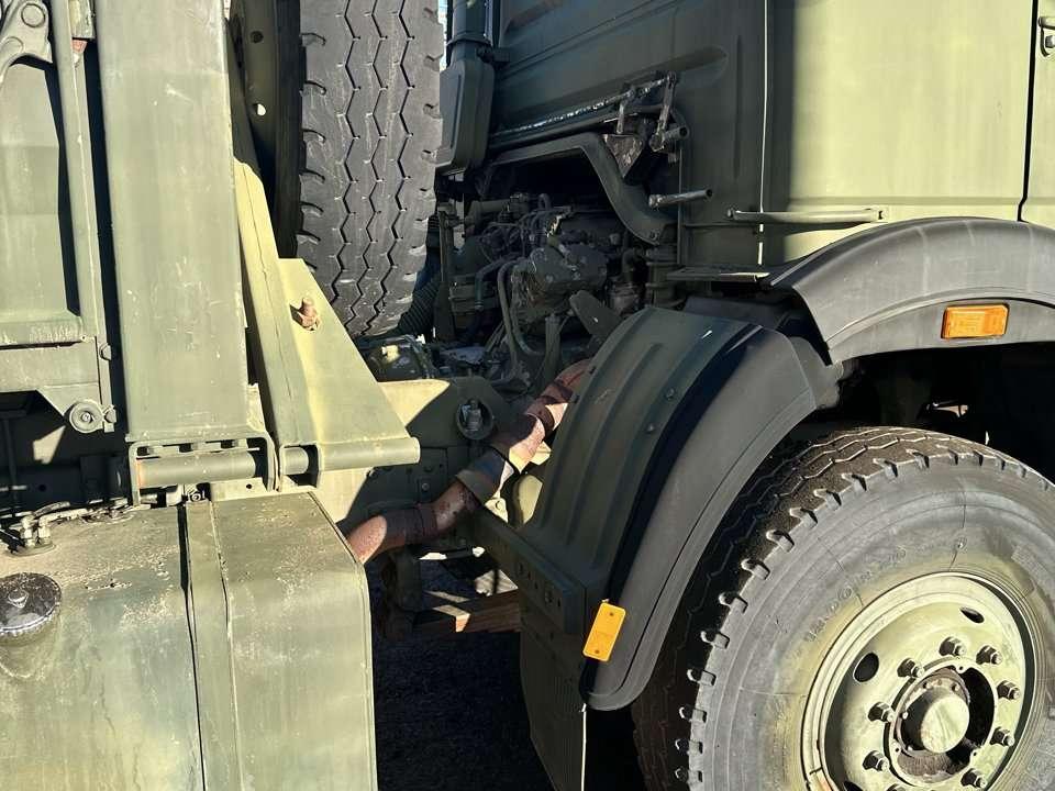 Iveco 260-35 6x4 Photo 6