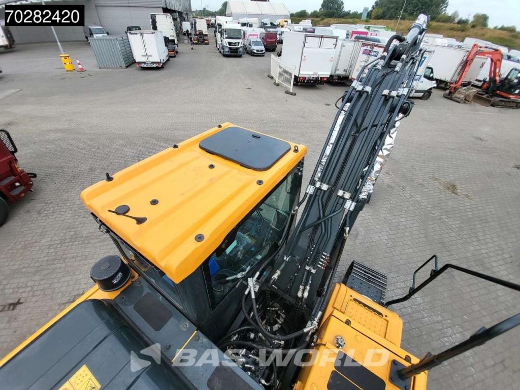 Hyundai HX130 N A/C Photo 15