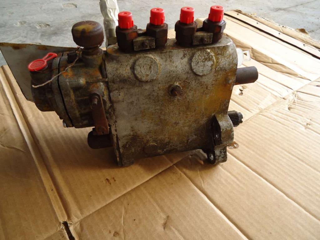 Engine injection pump for FIAT 25 - FIAT 311 - MOTORE TIPO 305 Photo 1