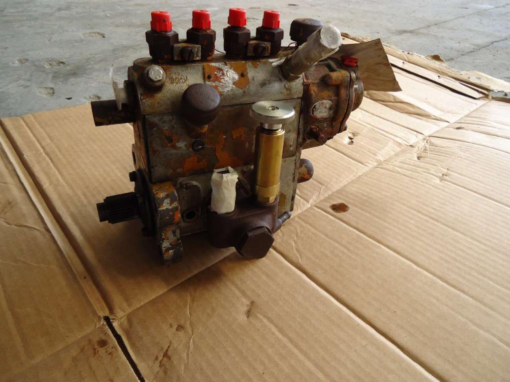 Engine injection pump for FIAT 25 - FIAT 311 - MOTORE TIPO 305 Photo 2