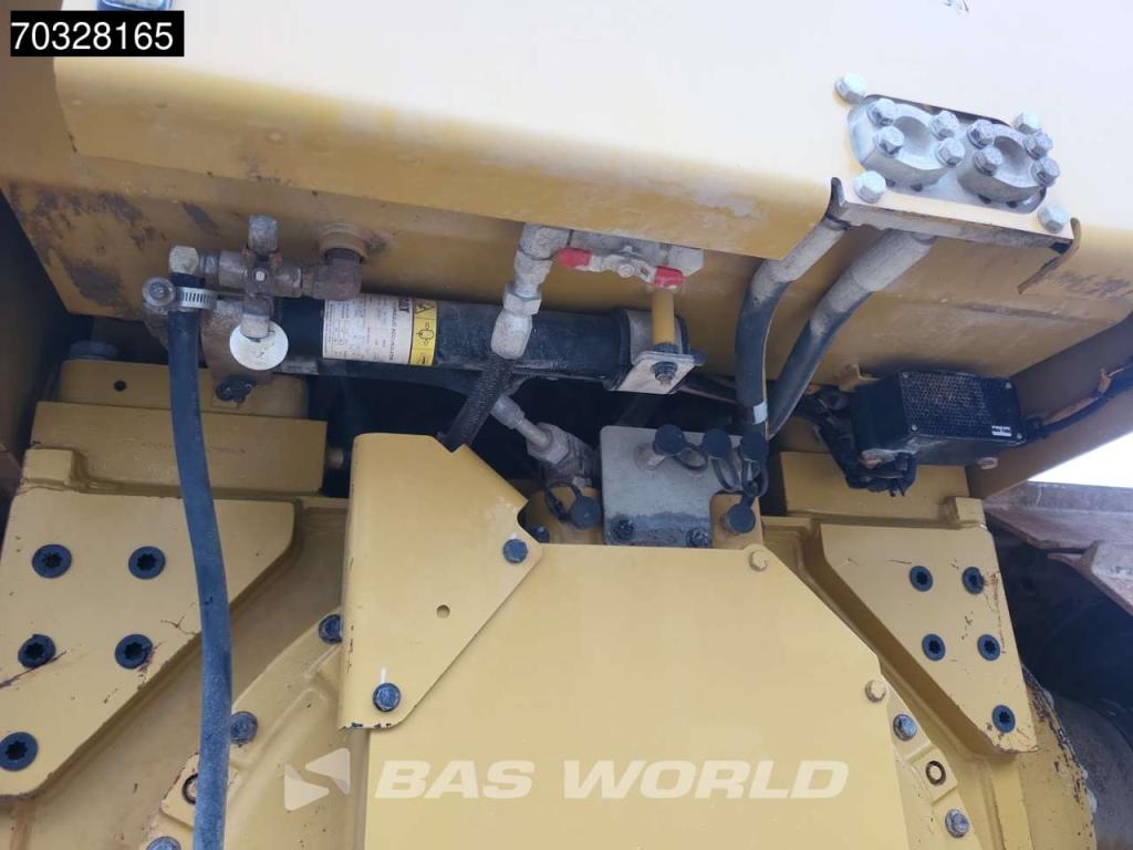 Caterpillar D6 T LGP Photo 24