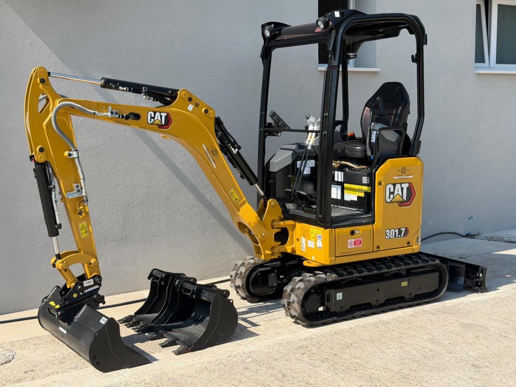 Caterpillar 301.7 Photo 5