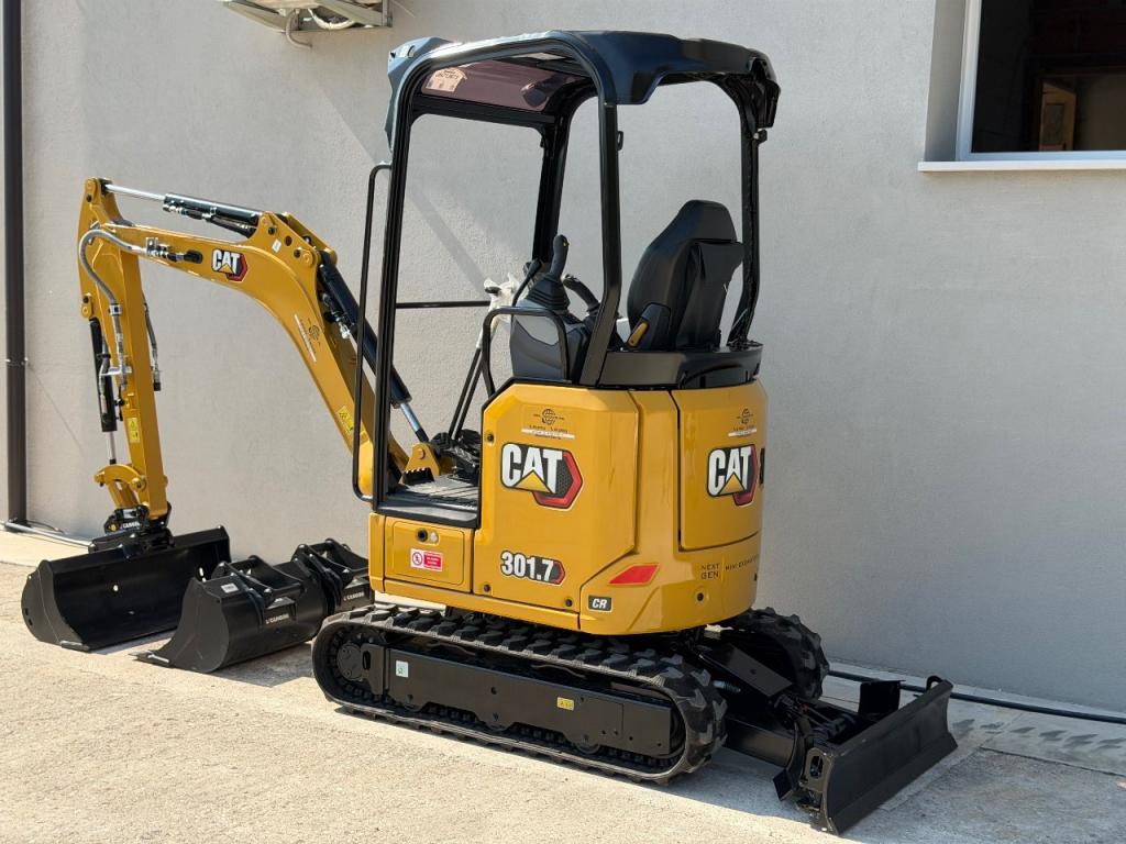 Caterpillar 301.7 Photo 6