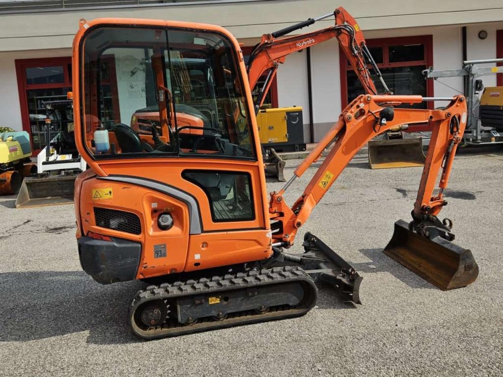 Kubota KX016-4 Photo 3