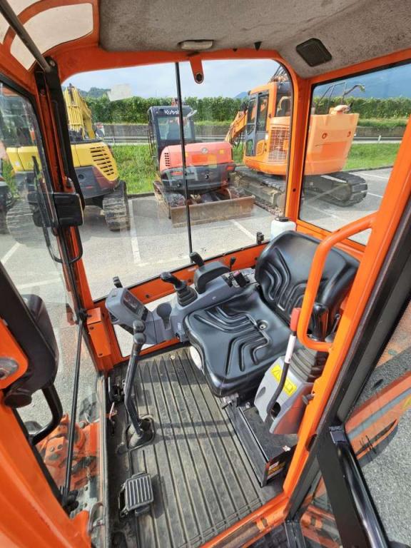 Kubota KX016-4 Photo 5