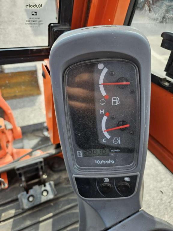 Kubota KX016-4 Photo 6