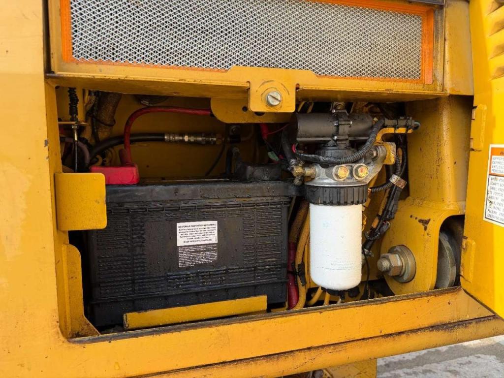Caterpillar D3G XL GPS Prepared - Ripper valve Photo 29