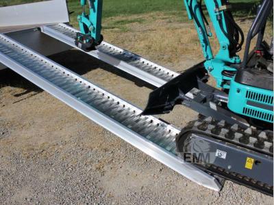 Rampe di Carico 3000 mm - Portata  35 q.li Loading ramp sold by EMM Company srl