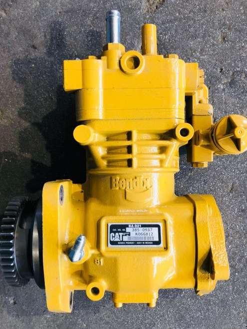 Air compressor for Caterpillar C15, C18 Photo 1