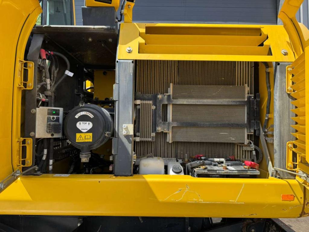 Komatsu PW180-11 Photo 15