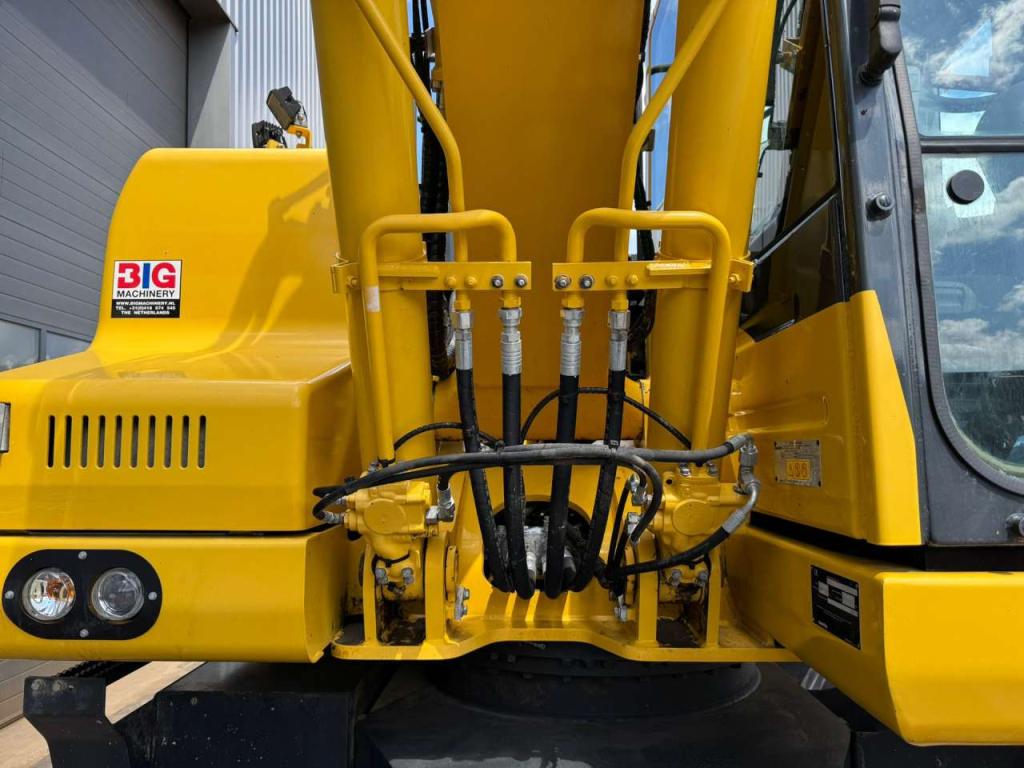 Komatsu PW180-11 Photo 18
