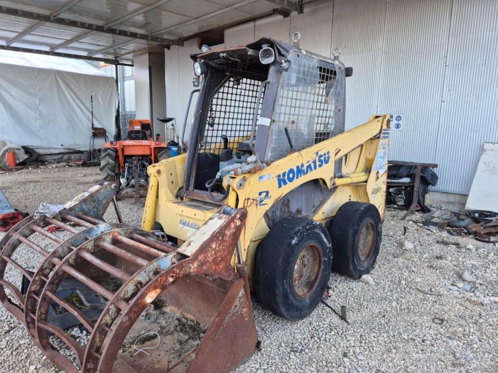 Komatsu SK714-2 Photo 1