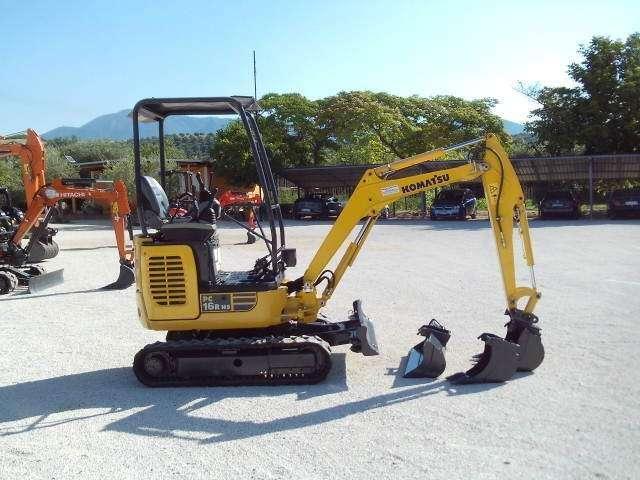 Komatsu PC16R-3HS Photo 9