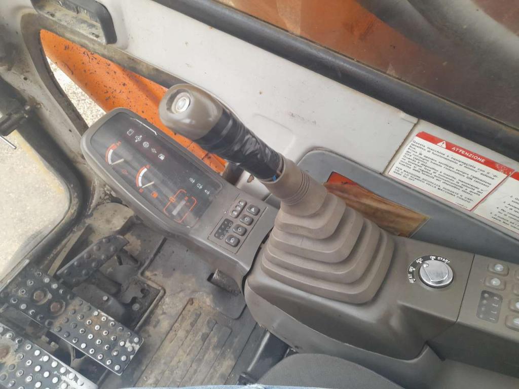 Fiat Hitachi 150.3 Photo 17