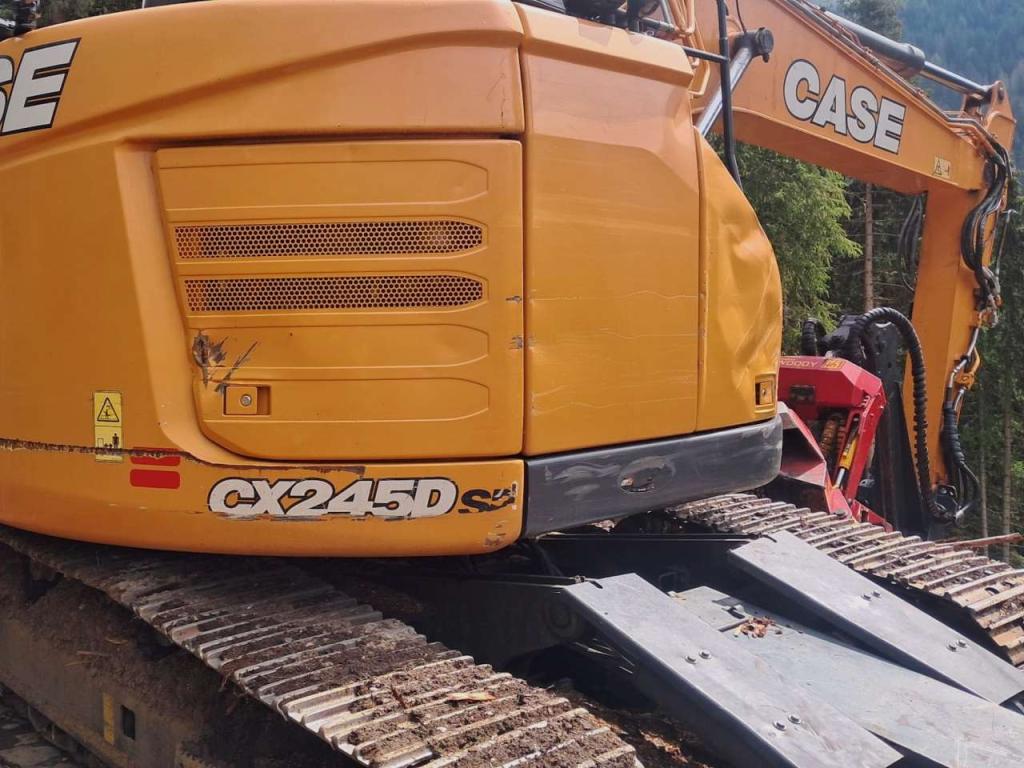 Case CX230C-NHD Photo 3