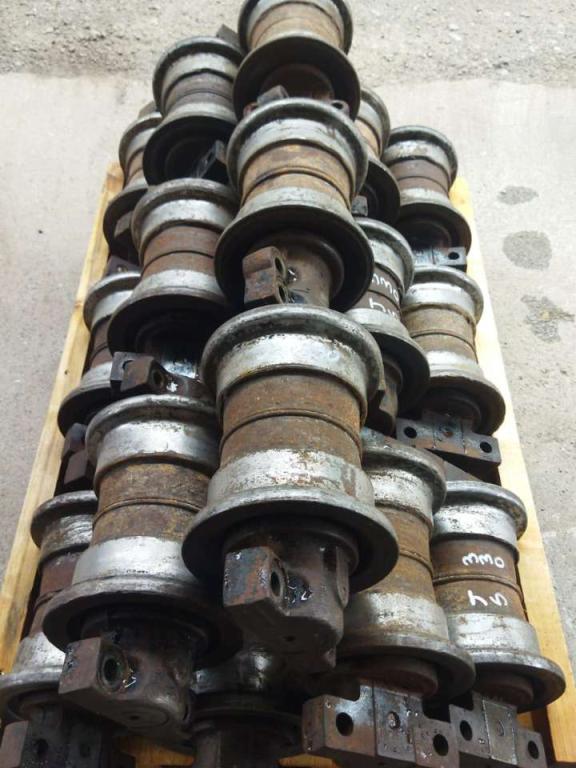Rollers for JCB JS 330 Photo 2