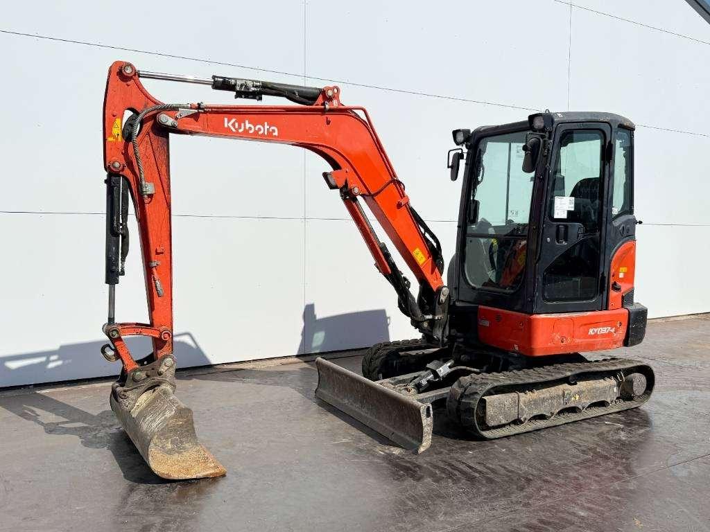 Kubota KX037-4 - Hammer Lines / Quick Coupler Photo 2