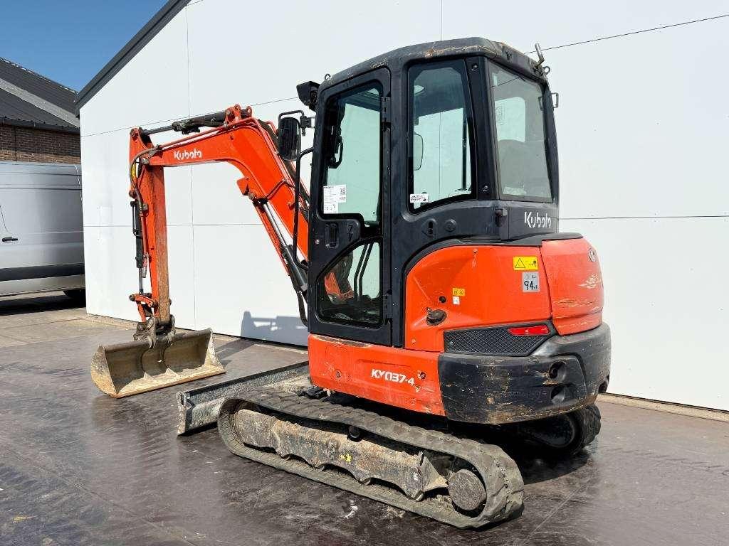 Kubota KX037-4 - Hammer Lines / Quick Coupler Photo 3