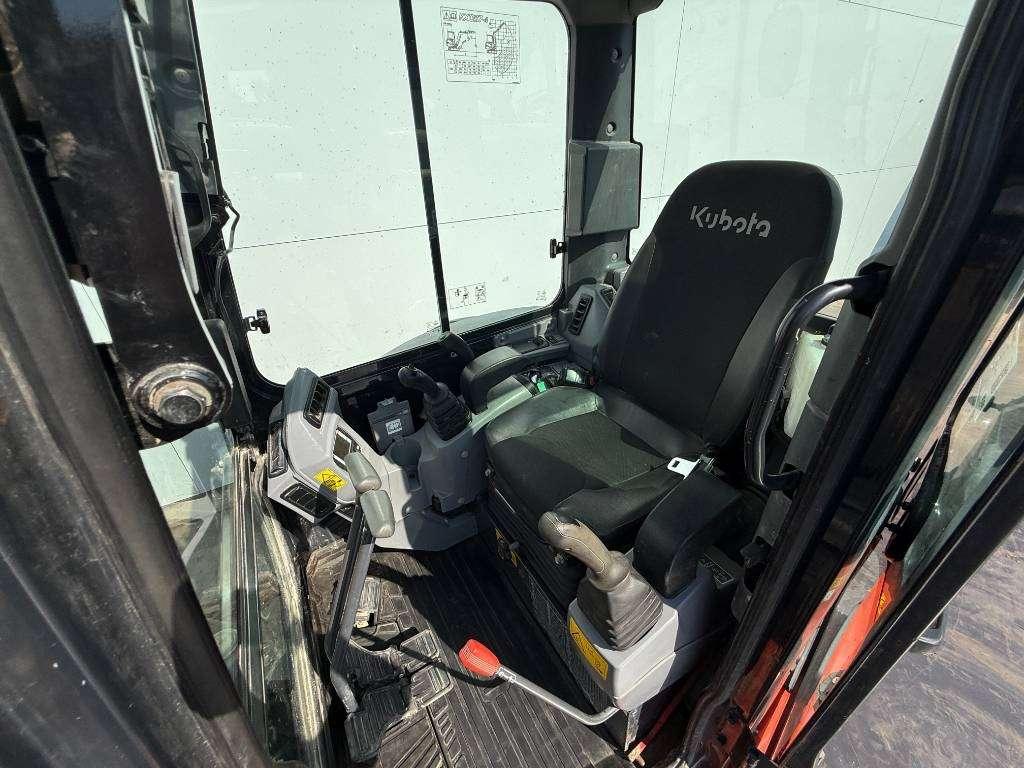Kubota KX037-4 - Hammer Lines / Quick Coupler Photo 8