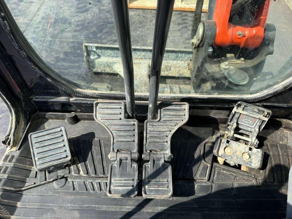 Kubota KX037-4 - Hammer Lines / Quick Coupler Photo 9