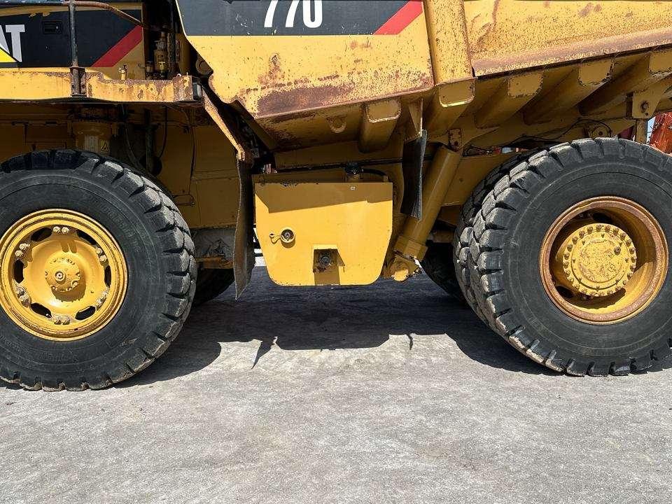 Caterpillar 770 Photo 4