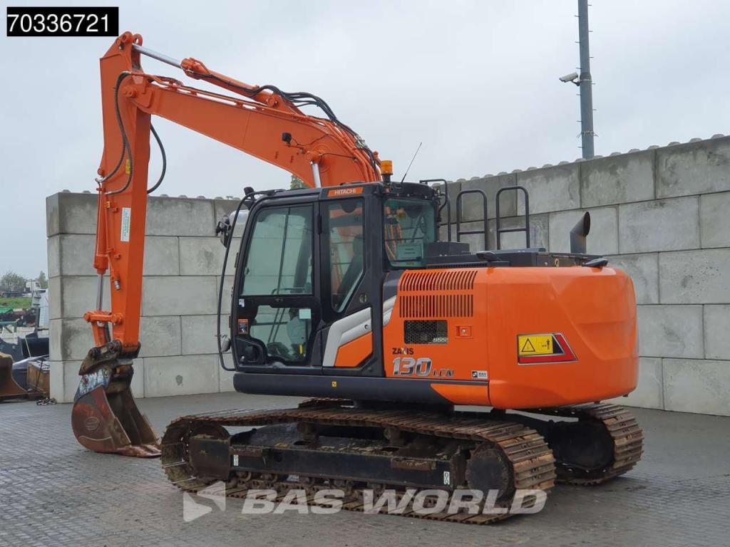 Hitachi ZX130 LCN-7 5 Buckets Photo 5