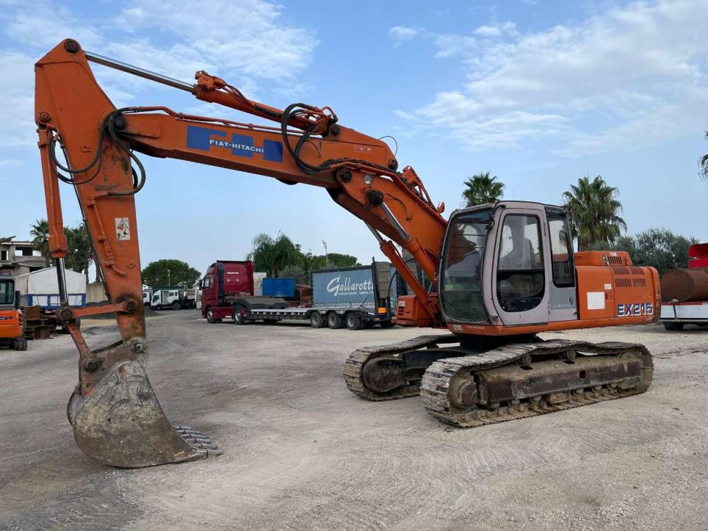 Fiat Hitachi EX215 (USO RICAMBI) Photo 1