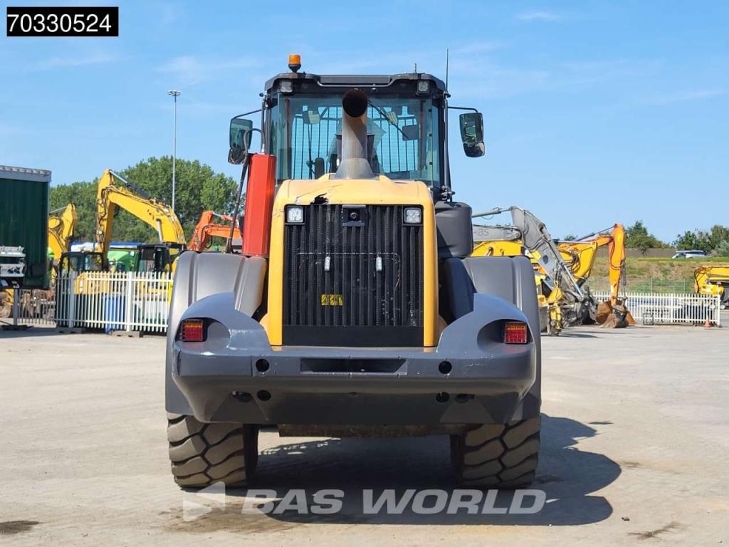 Case 921 G HIGH TIP BUCKET Photo 10