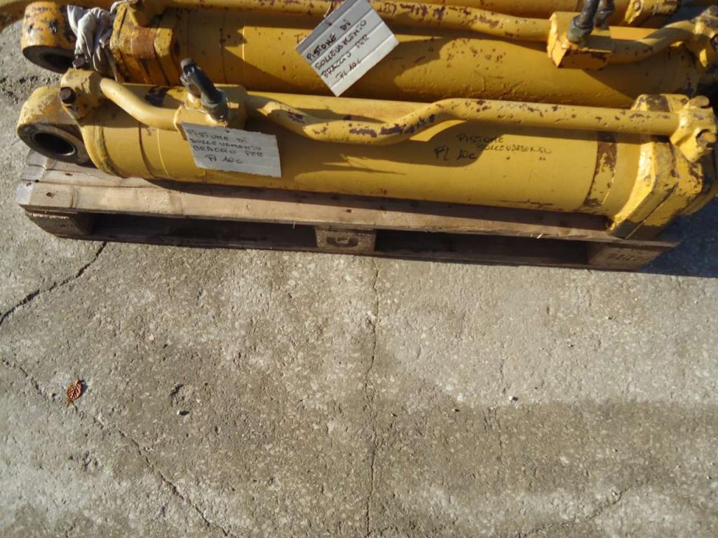 Lifting piston for Fiat Allis FL10C Photo 5
