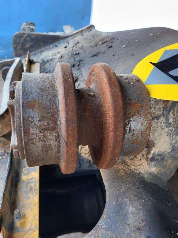 Volvo rollers 14573180 for Volvo excavators Photo 3