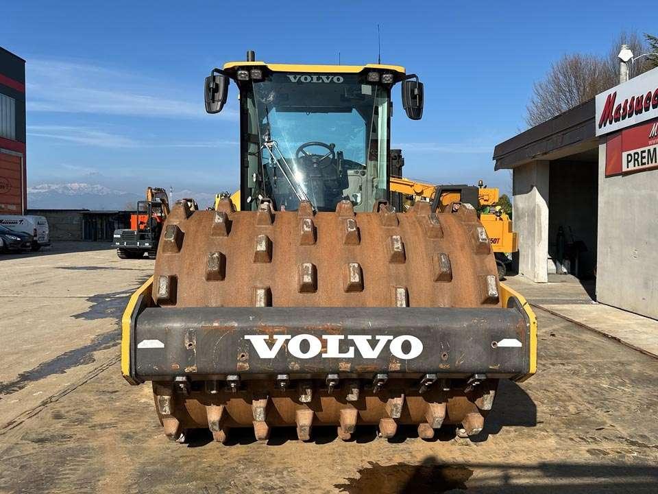 Volvo SD135B Photo 21