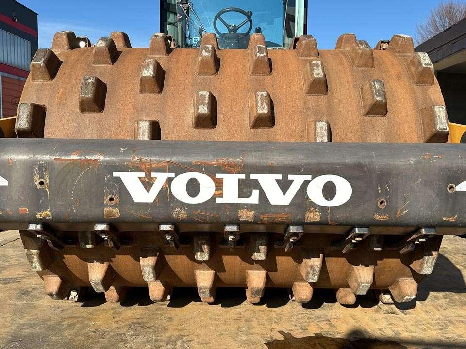 Volvo SD135B Photo 9