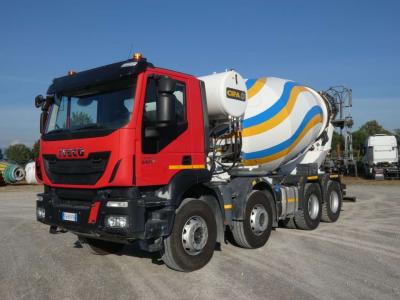 Iveco TRAKKER 450 sold by Effretti Srl