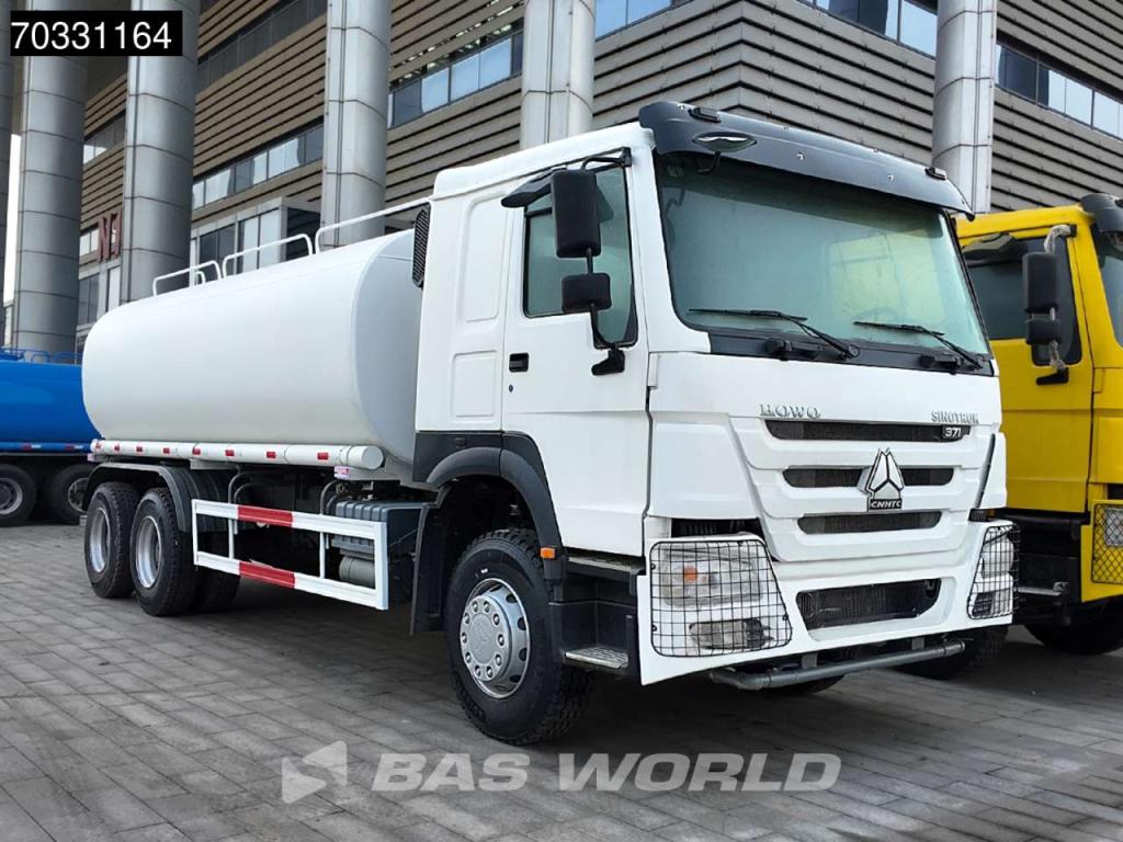 Sinotruk HOWO 371 6X4 Photo 3