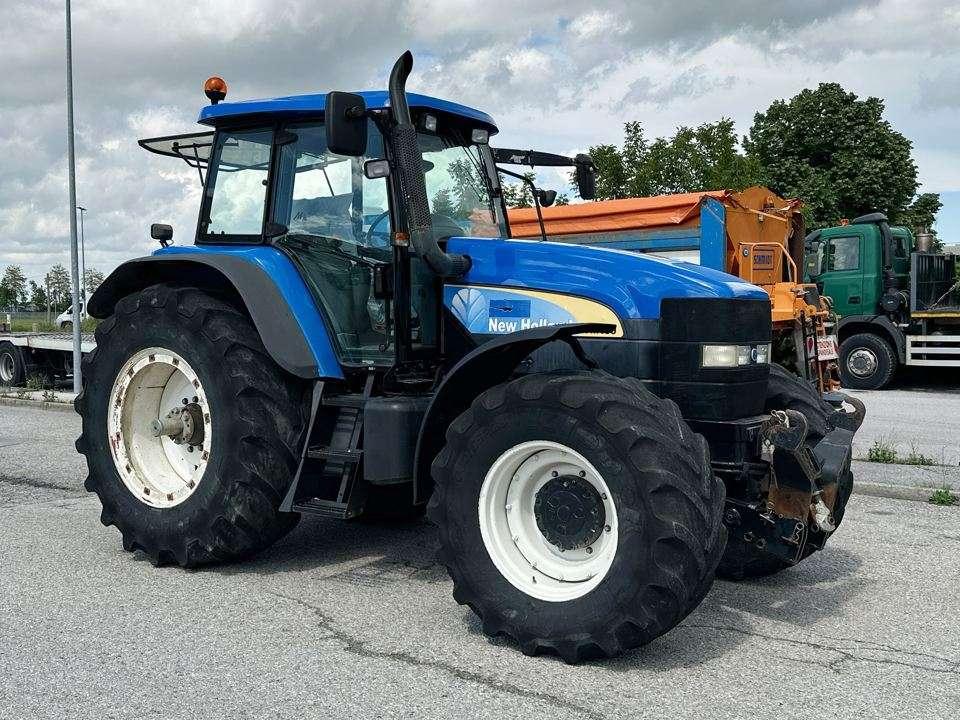 New Holland TM190 4X4 Photo 17