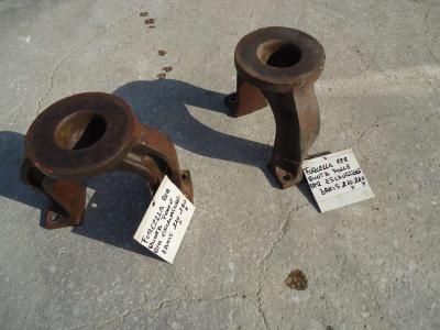 Idler wheel fork for Hitachi ZAXIS 210N - 240N sold by OLM 90 Srl