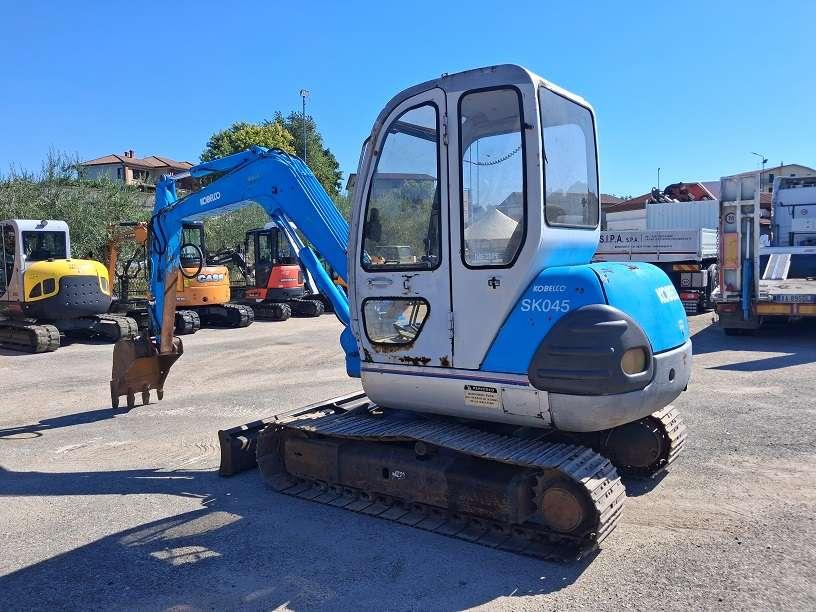 Kobelco SK045 Photo 3
