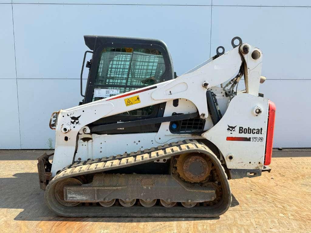 Bobcat T770 - Closed Cab / Quick Coupler Photo 2