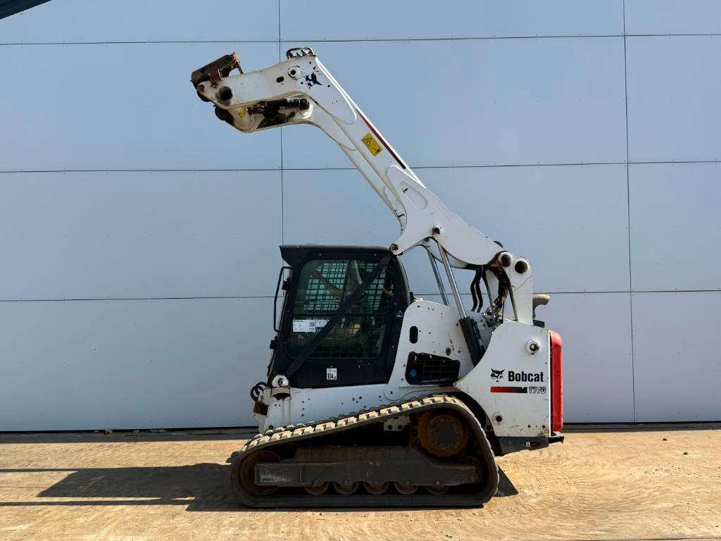 Bobcat T770 - Closed Cab / Quick Coupler Photo 21