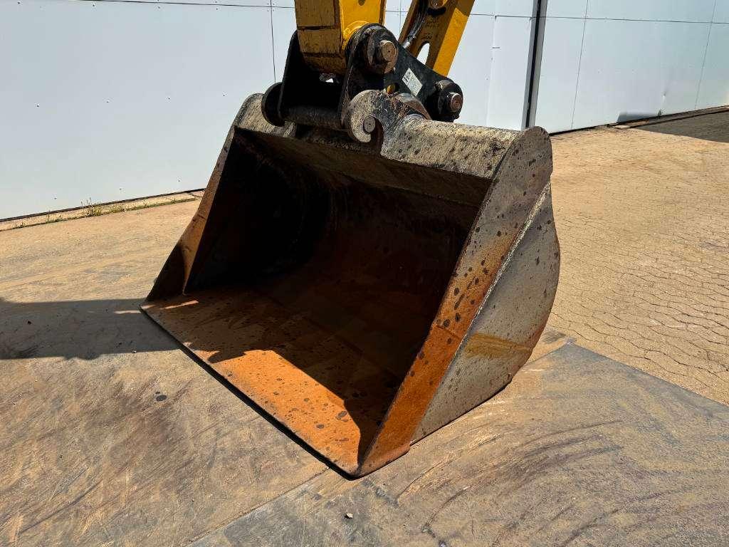 Caterpillar 325 07B Next Gen - GPS SYSTEM / Rear + Side Camera Photo 18