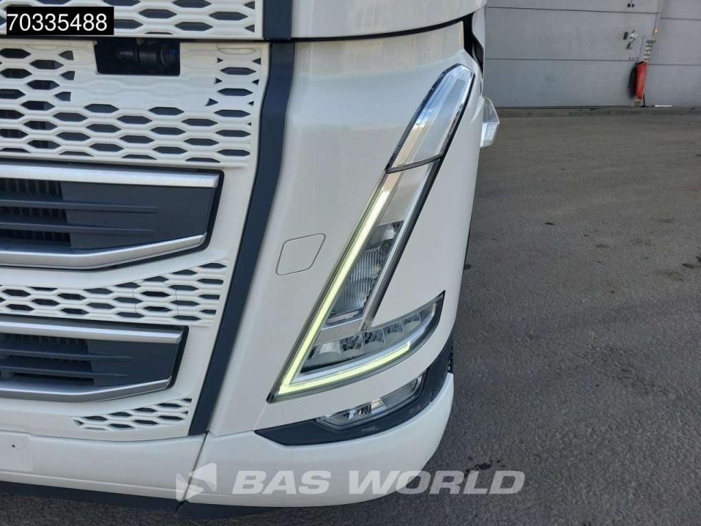 Volvo FH 500 4X2 XL 2x Tanks I-ParkCool ACC Photo 9