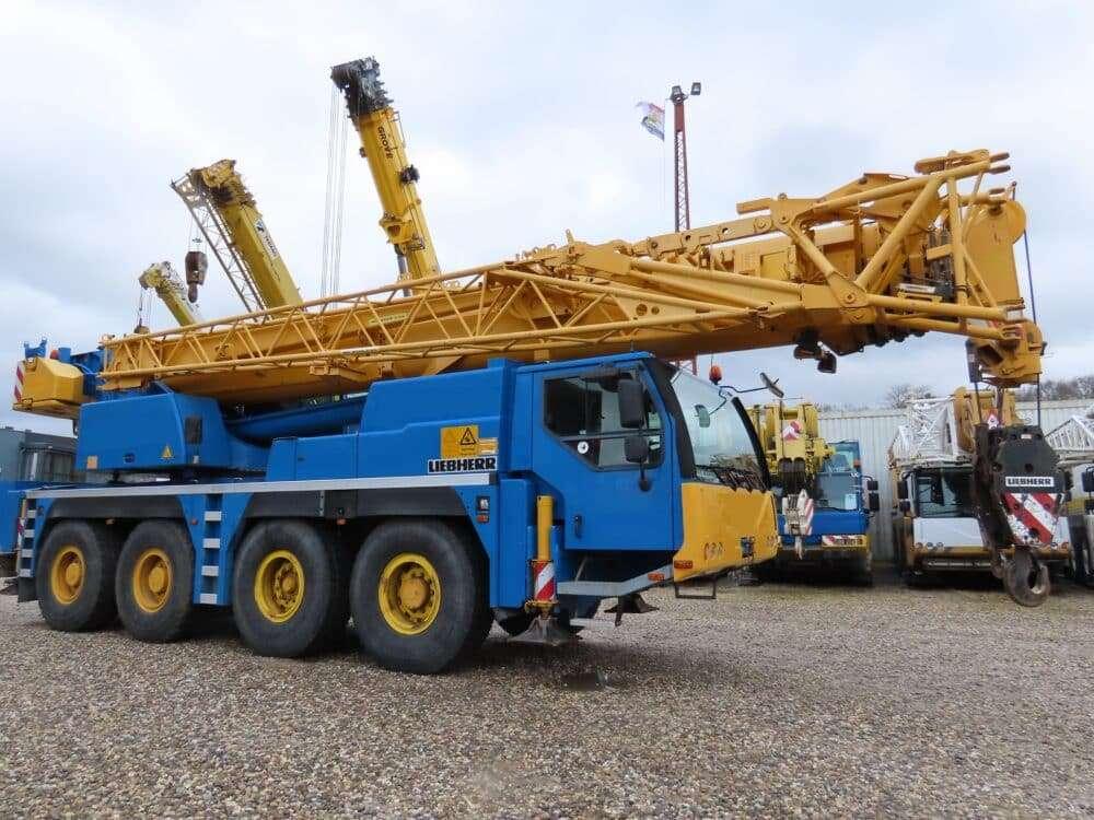 LIEBHERR LTM 1070-4.1 移動式クレーン Liebherr LTM 1070-4.1 - Mobile crane for sale in Mantova by Tecno
